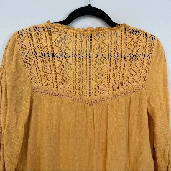 American Eagle Women’s 3/4 Sleeve Mustard Yellow Flowy Lace Top Size S GUC - Picture 9 of 10
